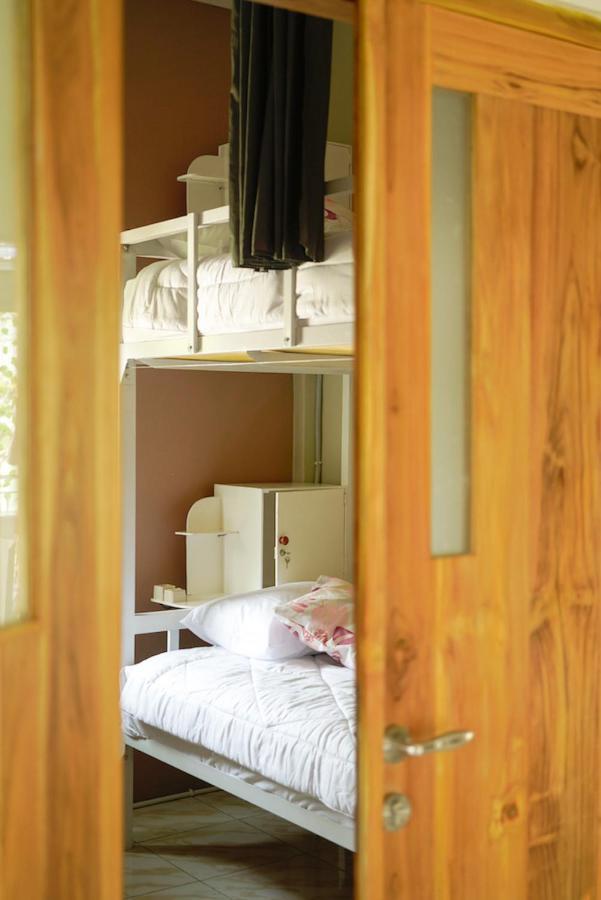 Bajo Bunkhouse Hostel Labuan Bajo Ngoại thất bức ảnh