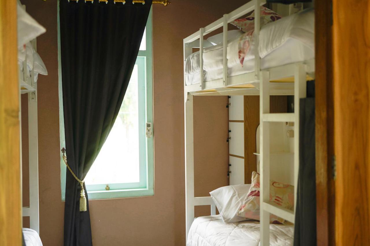 Bajo Bunkhouse Hostel Labuan Bajo Ngoại thất bức ảnh